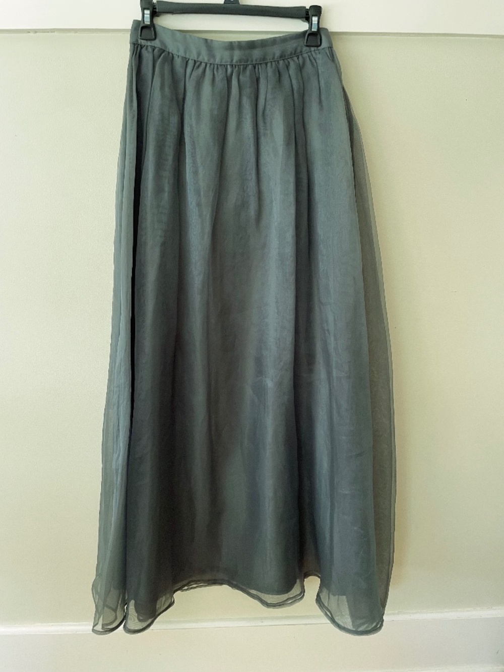 LC Lauren Conrad Runway Collection sage Tulle Maxi Skirt l size 6
